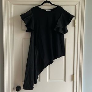 NWOT Closette Chic asymmetrical top with flutter sleeves black.